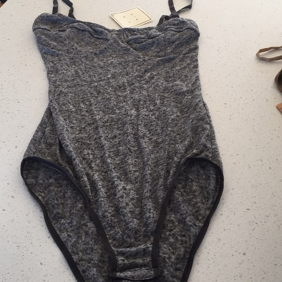 base range Other - BASE range linen Cotton bodysuit m baserange